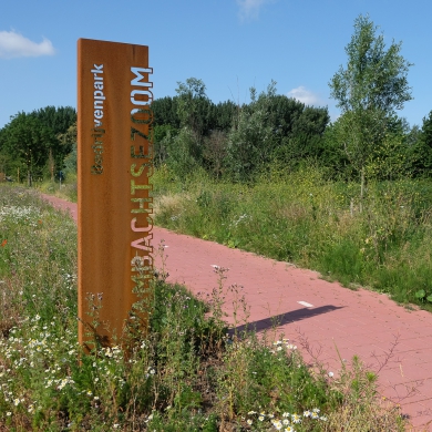 Maatwerk informatiebord van Corten staal